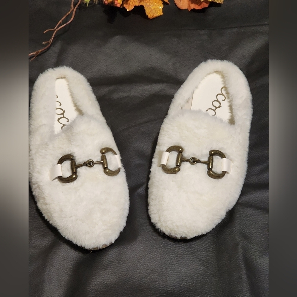 Women's Cream Fuzzy Loafers